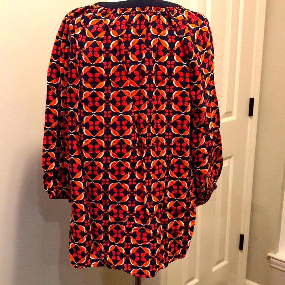 ‼️LAST DAY‼️ CROWN & IVY Popover Top - Picture 5 of 7